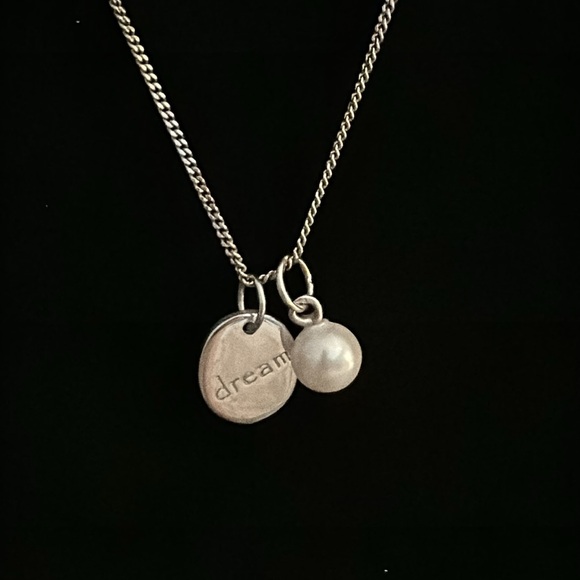 Simply Vera Vera Wang Sterling Silver Necklace with Pearl Pendant NWT - Picture 3 of 6